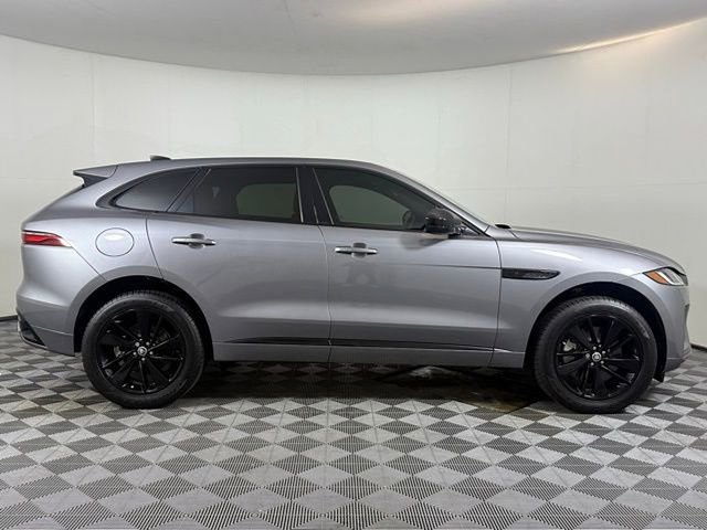 New 2025 Jaguar F-PACE R-Dynamic S image 9