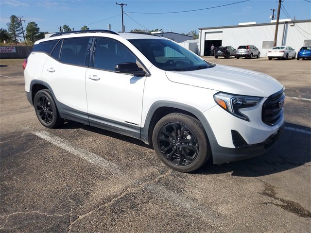 Used 2019 GMC Terrain SLE w/ Driver Convenience Package image 2