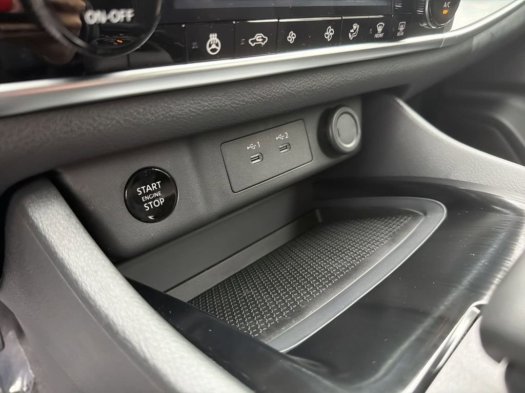 New 2026 Nissan Rogue SV w/ Cold Weather Package AWD/4WD image 25