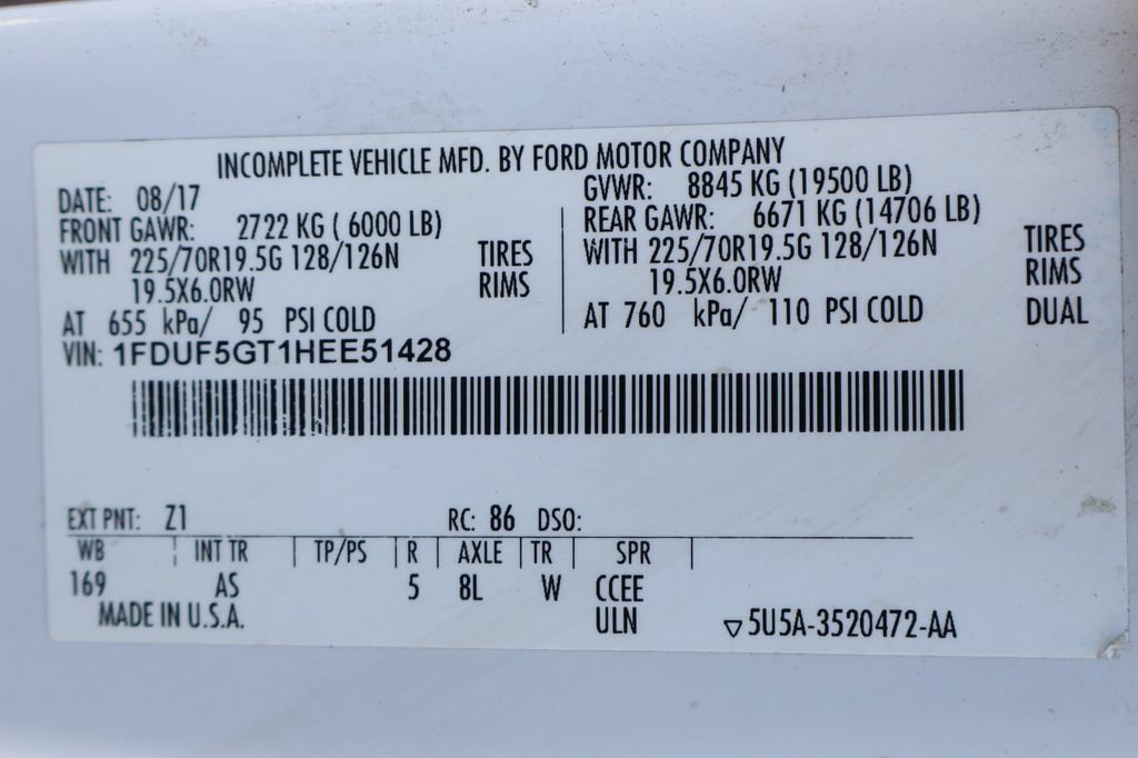 Used 2017 Ford F550 2WD Regular Cab Super Duty image 50