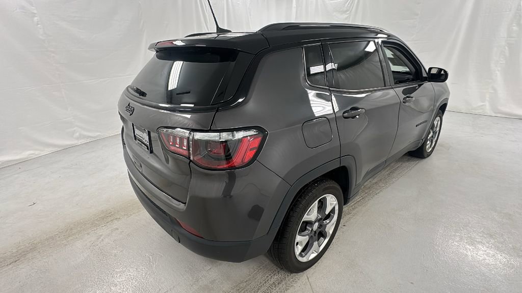 Used 2021 Jeep Compass Latitude image 3