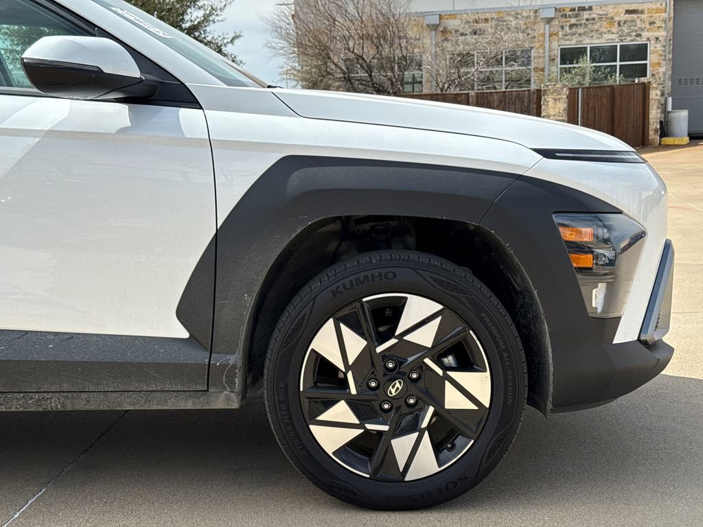 Used 2025 Hyundai Kona SEL image 4