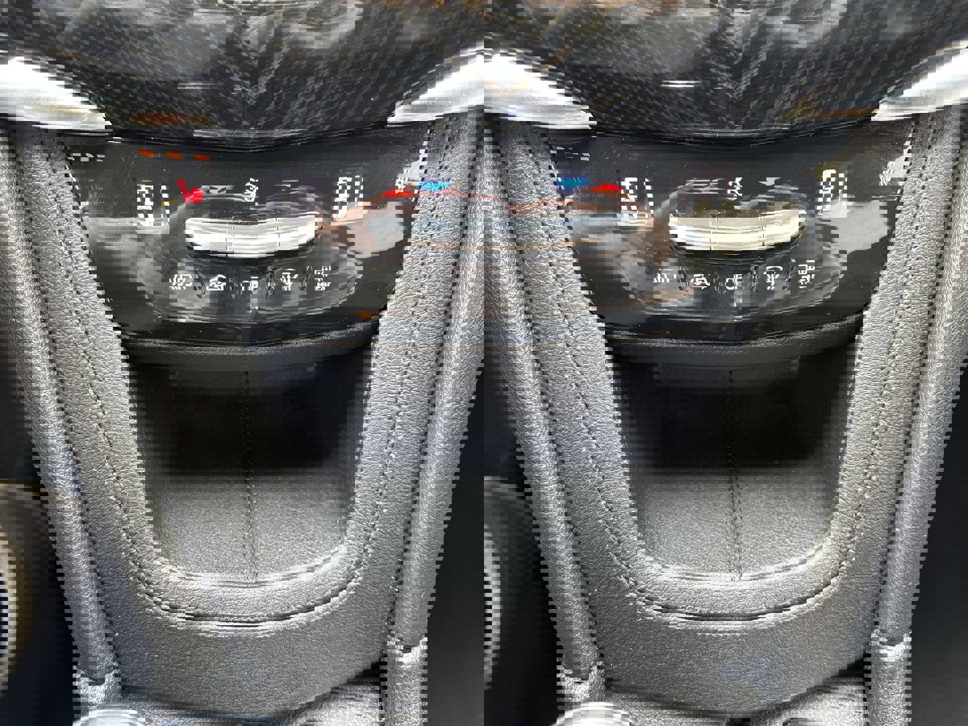 Certified 2022 Cadillac XT6 Premium Luxury image 18