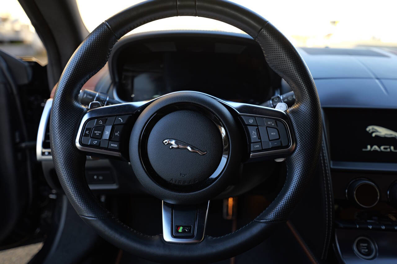 Used 2021 Jaguar F-TYPE R image 83