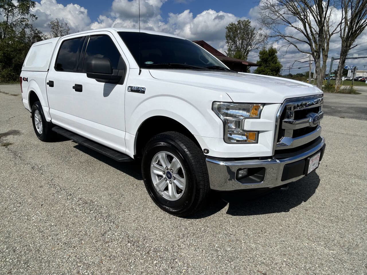 Used 2016 Ford F150 XLT w/ Trailer Tow Package image 4
