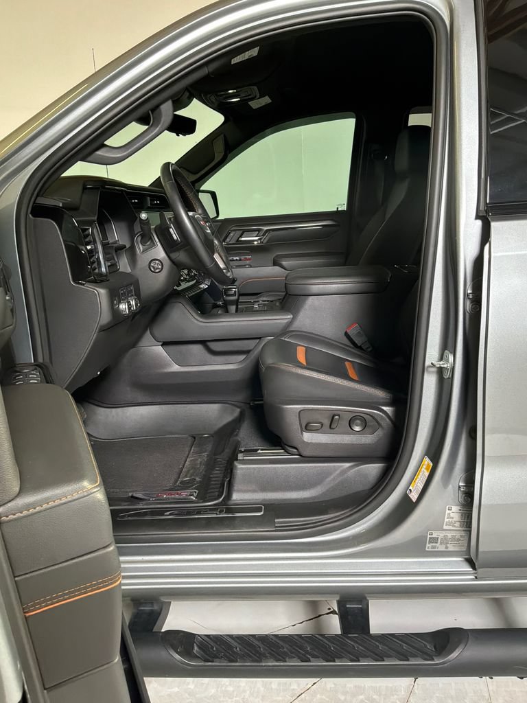 Used 2023 GMC Sierra 1500 AT4 w/ AT4 Premium Package AWD/4WD image 13