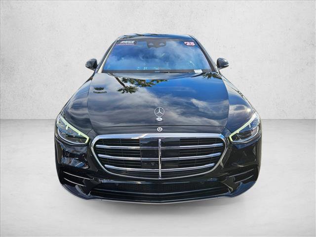 Used 2025 Mercedes-Benz S 580 4MATIC Sedan video 2