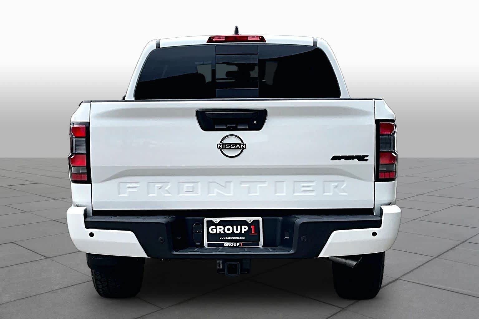 New 2027 Nissan Frontier SV RWD image 4