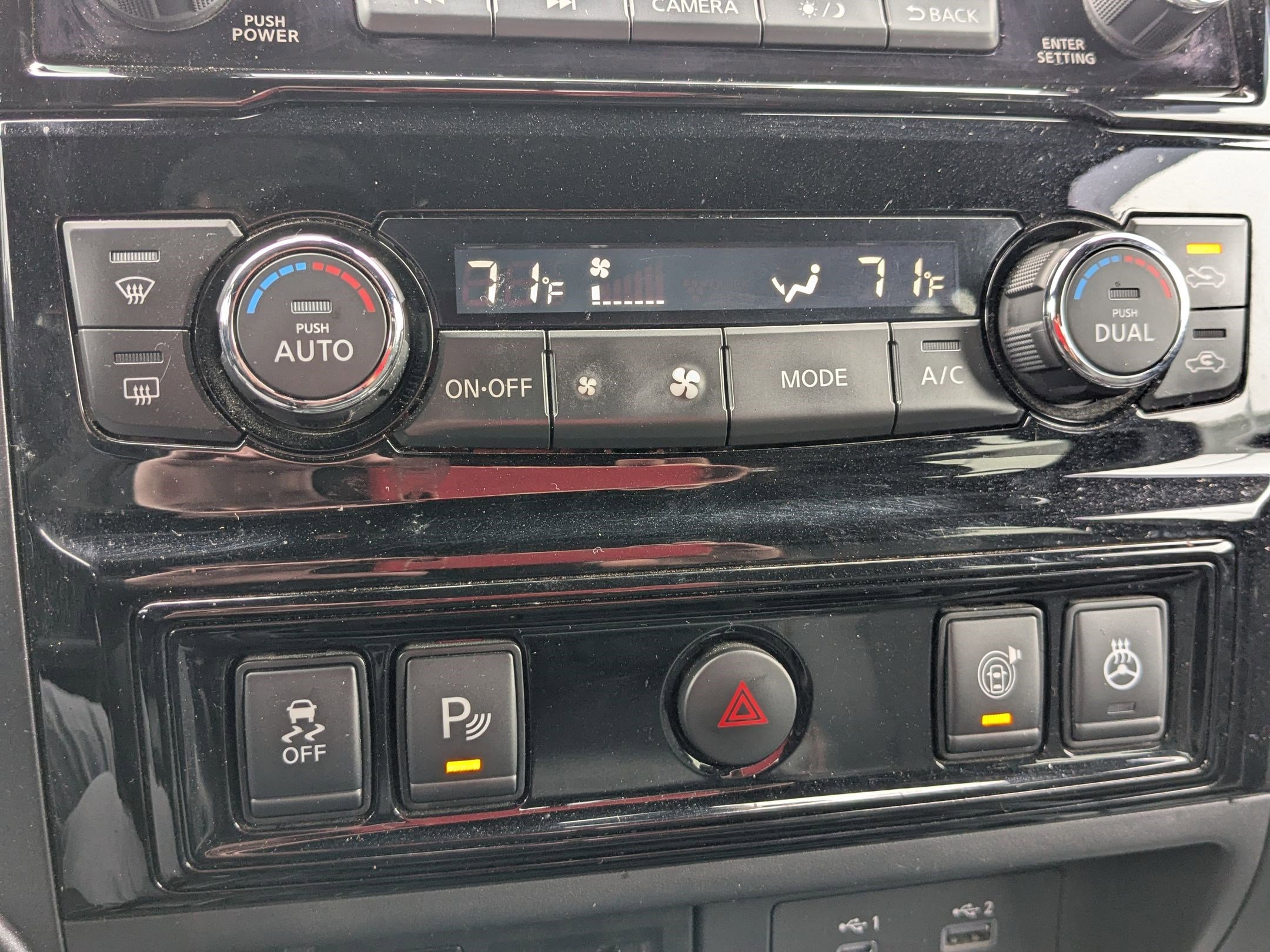 Used 2021 Nissan Titan PRO-4X w/ Pro-4x Convenience Package image 25