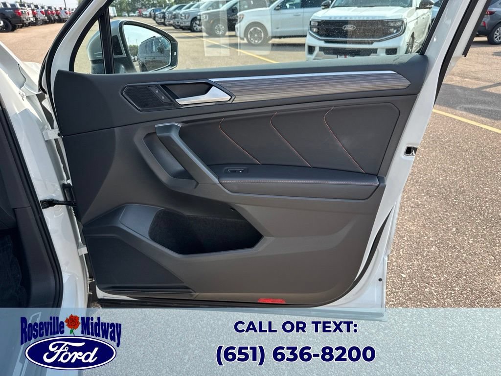 Used 2024 Volkswagen Tiguan Wolfsburg Edition w/ Panoramic Sunroof Package AWD/4WD image 38