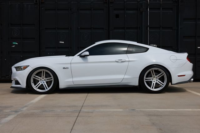 Used 2016 Ford Mustang GT Premium w/ GT Performance Package RWD image 4