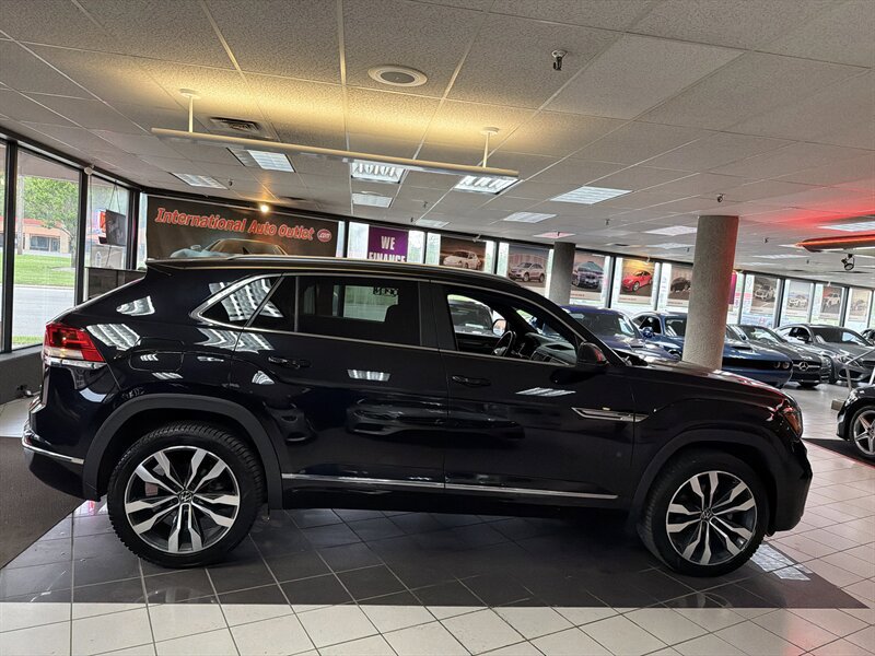 Used 2020 Volkswagen Atlas Cross Sport SEL R-Line AWD/4WD image 5