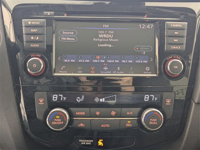 Used 2018 Nissan Rogue SL w/ Premium Package image 21