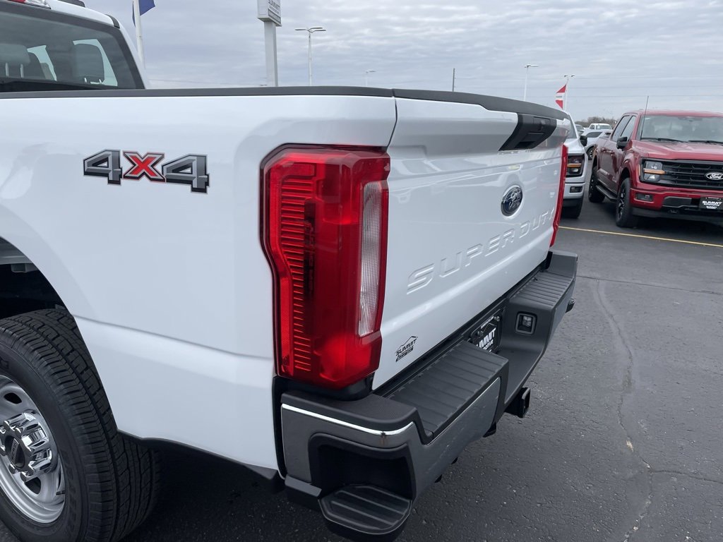 New 2026 Ford F350 XL w/ XL Chrome Package image 38