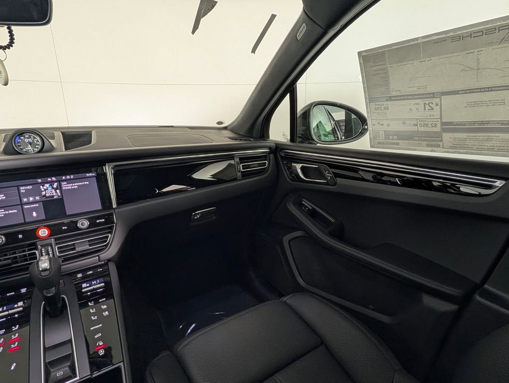 New 2026 Porsche Macan Turbo AWD/4WD image 23