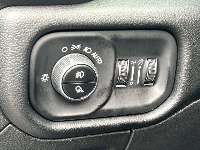 New 2027 RAM 1500 4x4 Crew Cab image 23