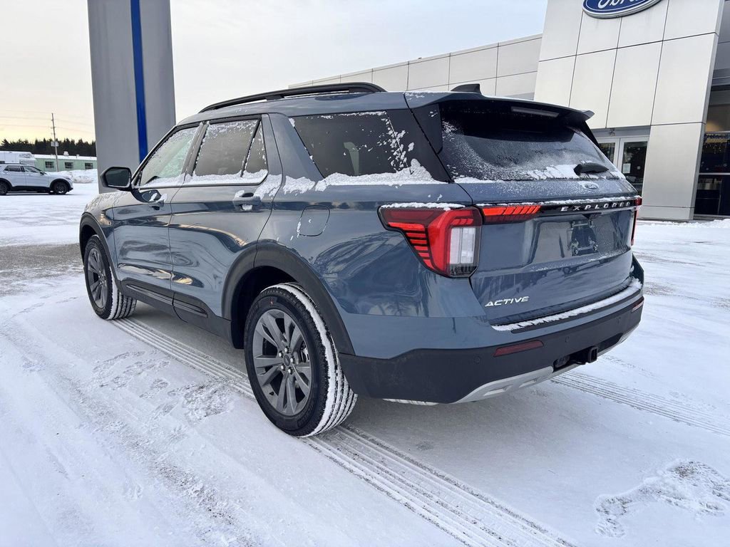 New 2026 Ford Explorer Active w/ Active Comfort Package image 5