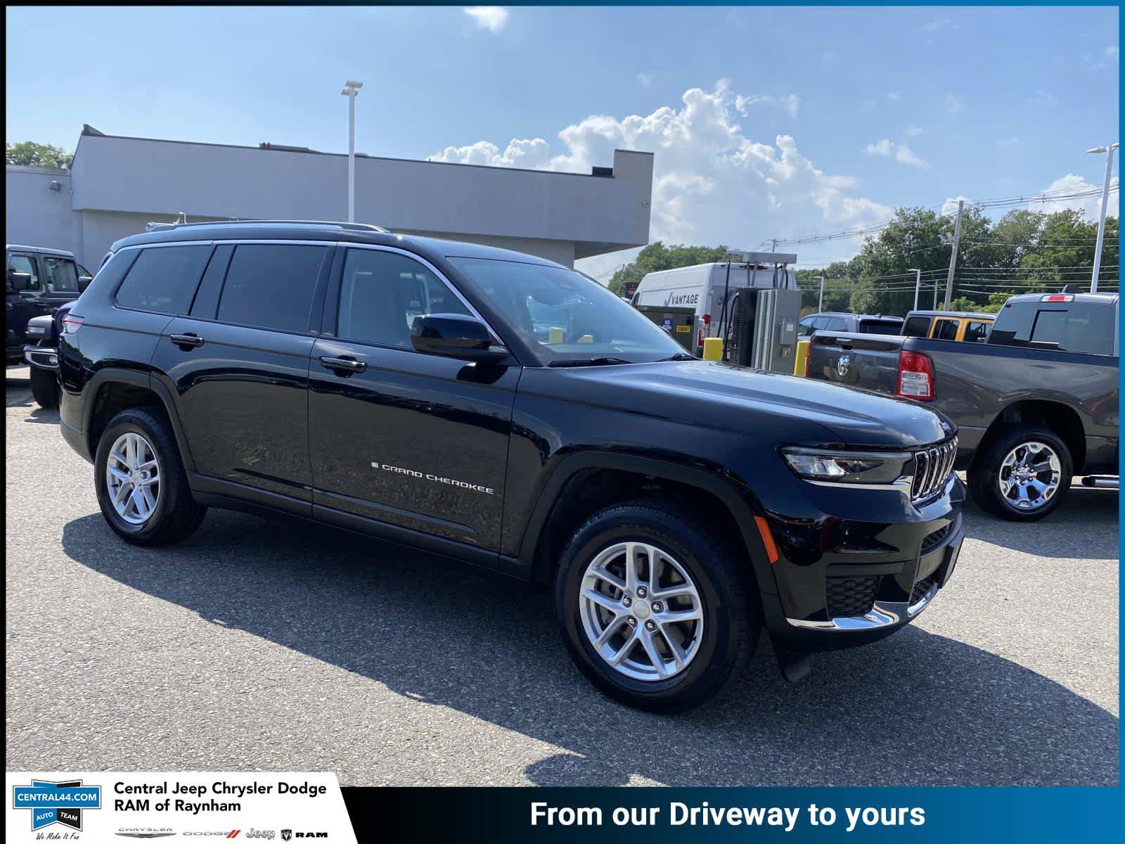 Certified 2023 Jeep Grand Cherokee L Laredo w/ Luxury Tech Group I AWD/4WD image 1
