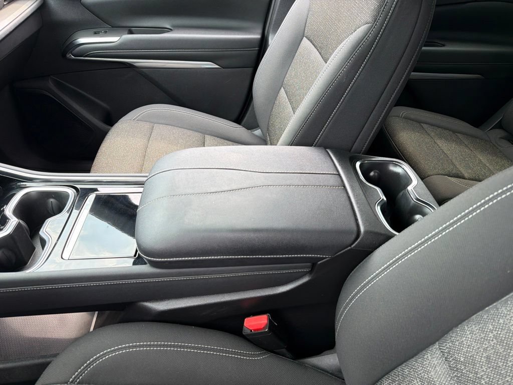 Used 2024 Chevrolet Traverse LS AWD/4WD image 13
