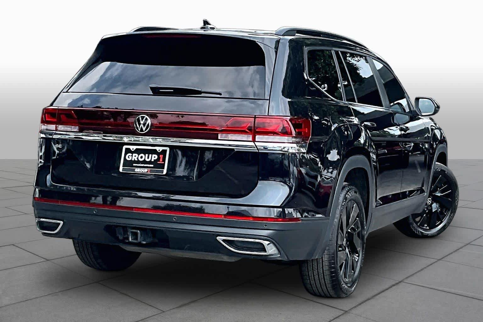 Certified 2024 Volkswagen Atlas SE FWD image 13