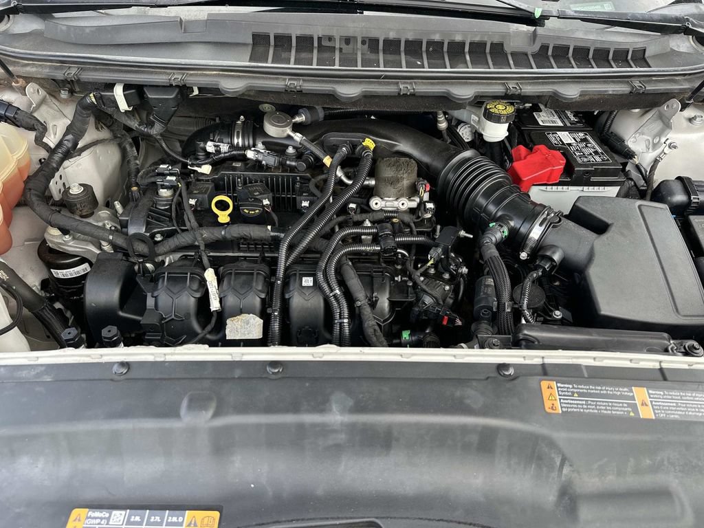 Used 2019 Ford Edge SEL w/ Equipment Group 201A FWD image 11