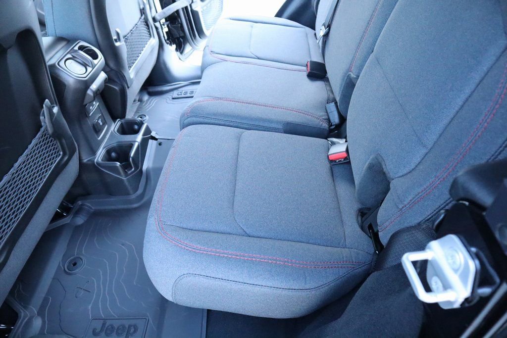 New 2026 Jeep Wrangler Unlimited Rubicon image 12