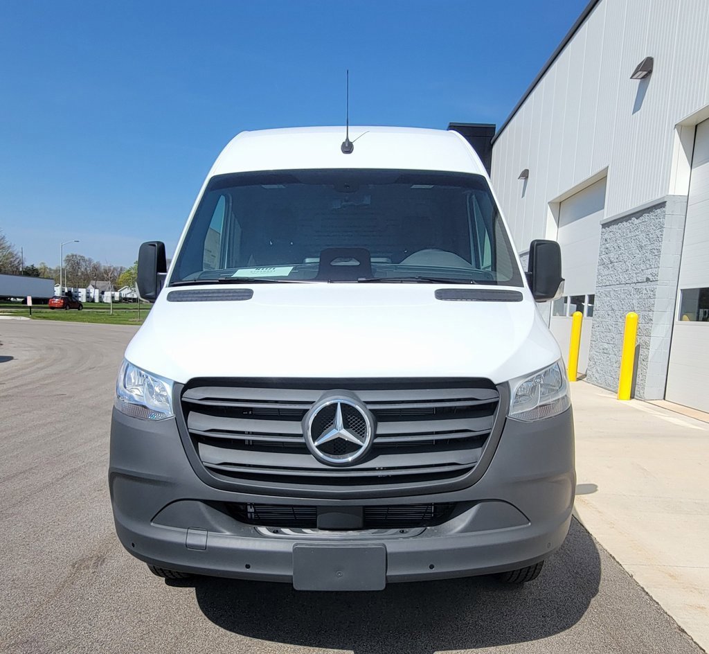 New 2025 Mercedes-Benz Sprinter 3500 image 3