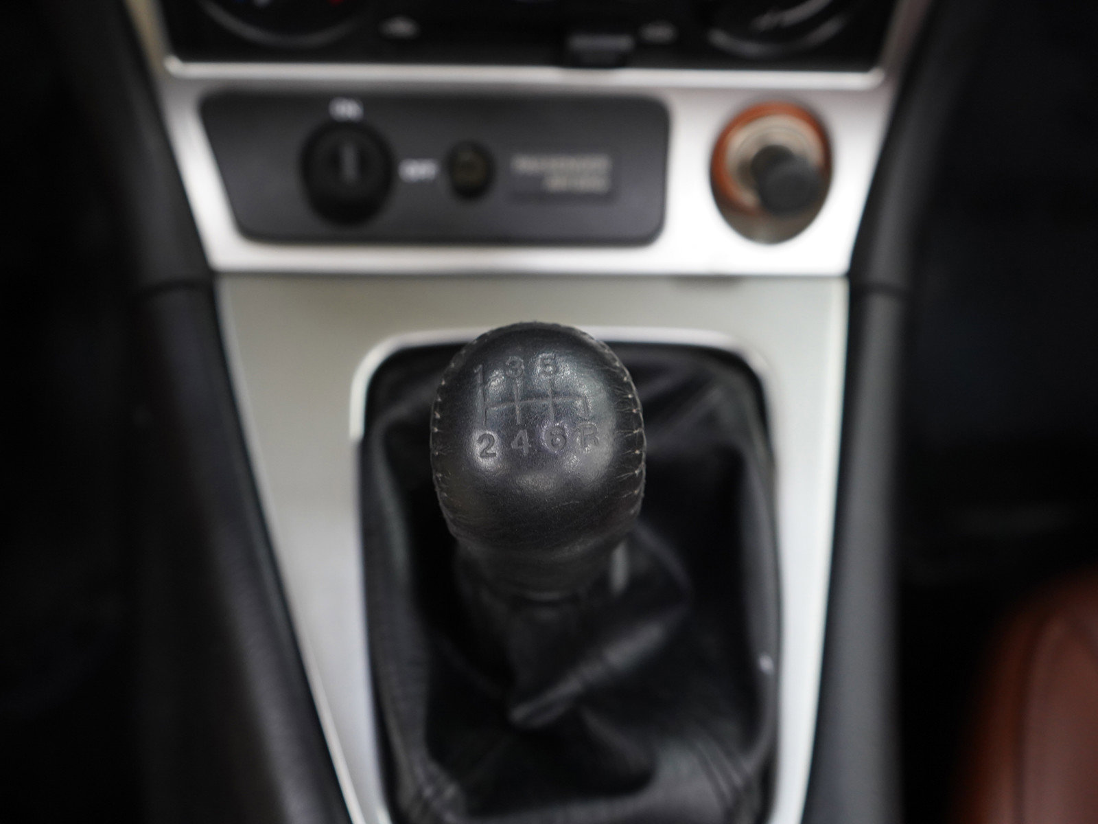 Used 2002 MAZDA MX-5 Miata SE RWD image 18