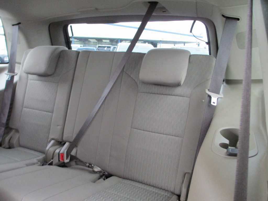 Used 2017 GMC Yukon SLE w/ SLE Value Package image 17