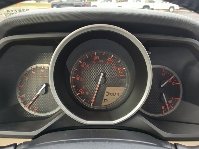 Used 2013 Toyota 4Runner SR5 image 11