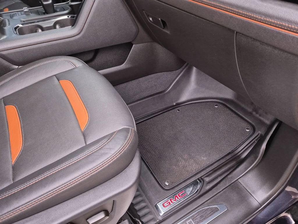 Used 2022 GMC Sierra 1500 AT4 w/ AT4 Premium Package AWD/4WD image 39