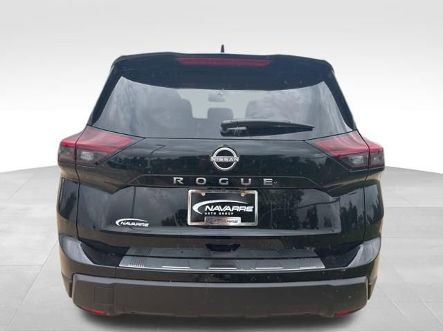 New 2026 Nissan Rogue SV FWD image 8