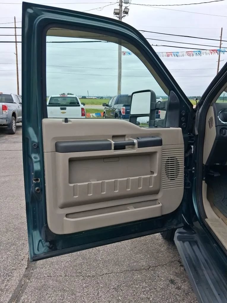 Used 2008 Ford F350 FX4 AWD/4WD image 11