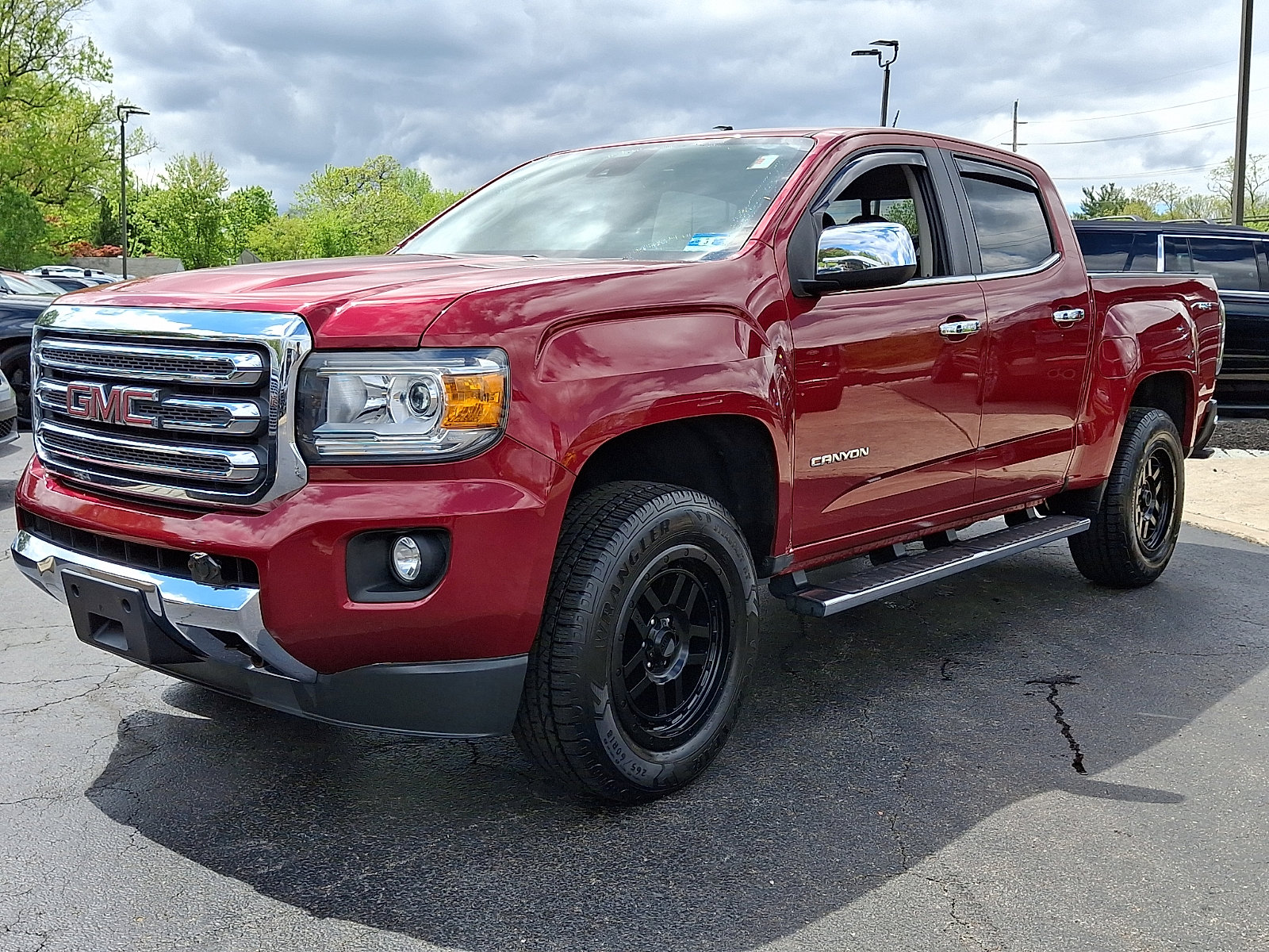 Used 2020 GMC Canyon SLT w/ Driver Alert Package AWD/4WD image 3