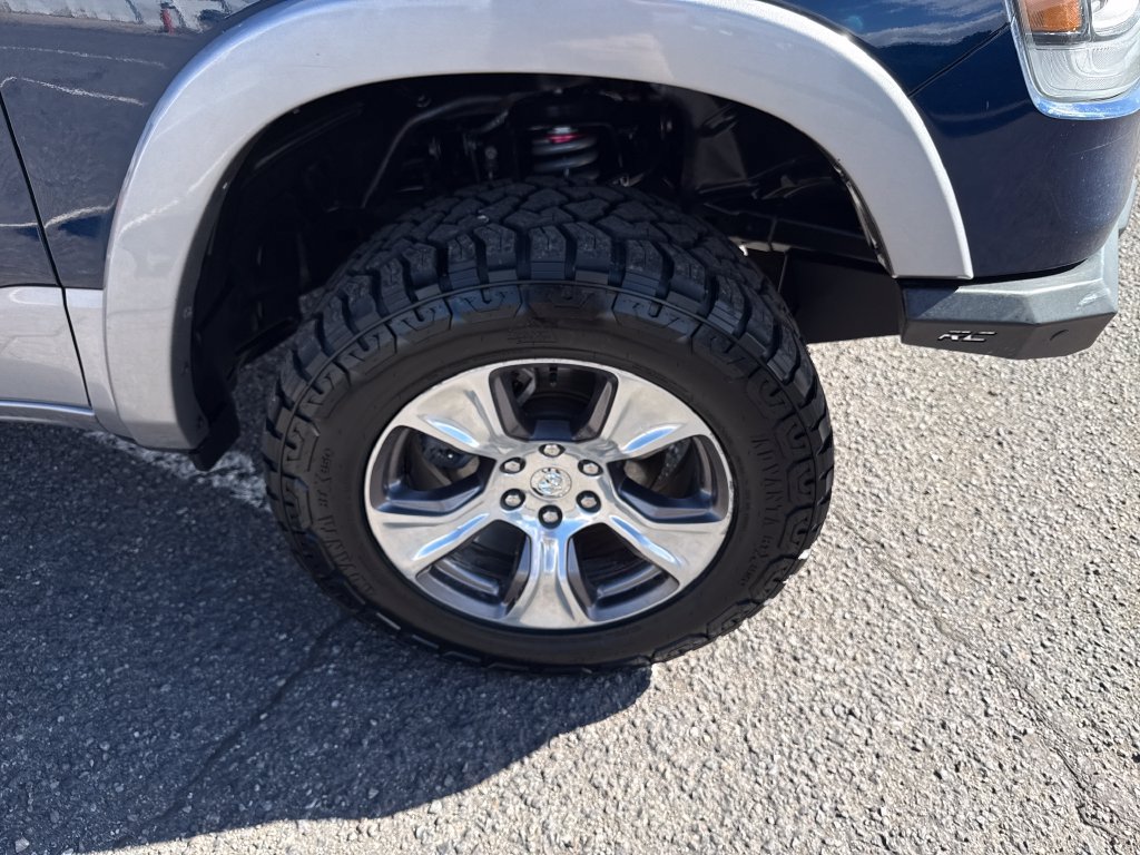 Used 2019 RAM 1500 Laramie w/ Off Road Group AWD/4WD image 40