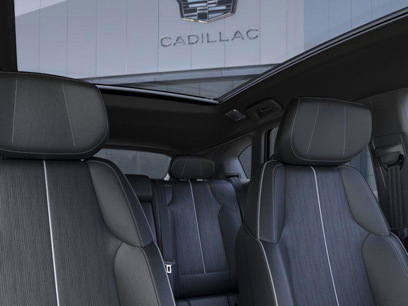 New 2026 Cadillac Optiq Luxury 2 image 25