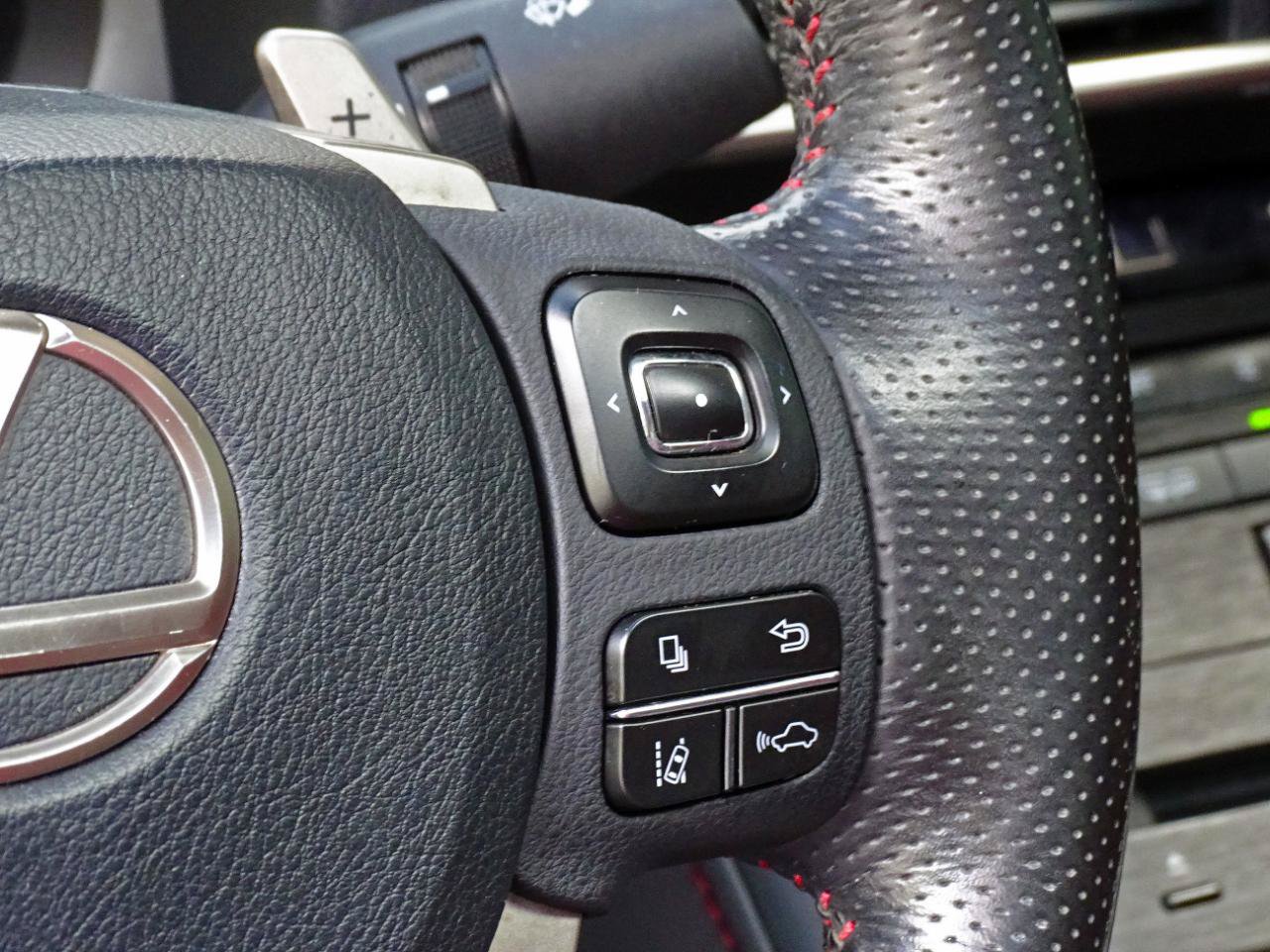Used 2020 Lexus IS 350 F Sport w/ F Sport Package RWD image 18