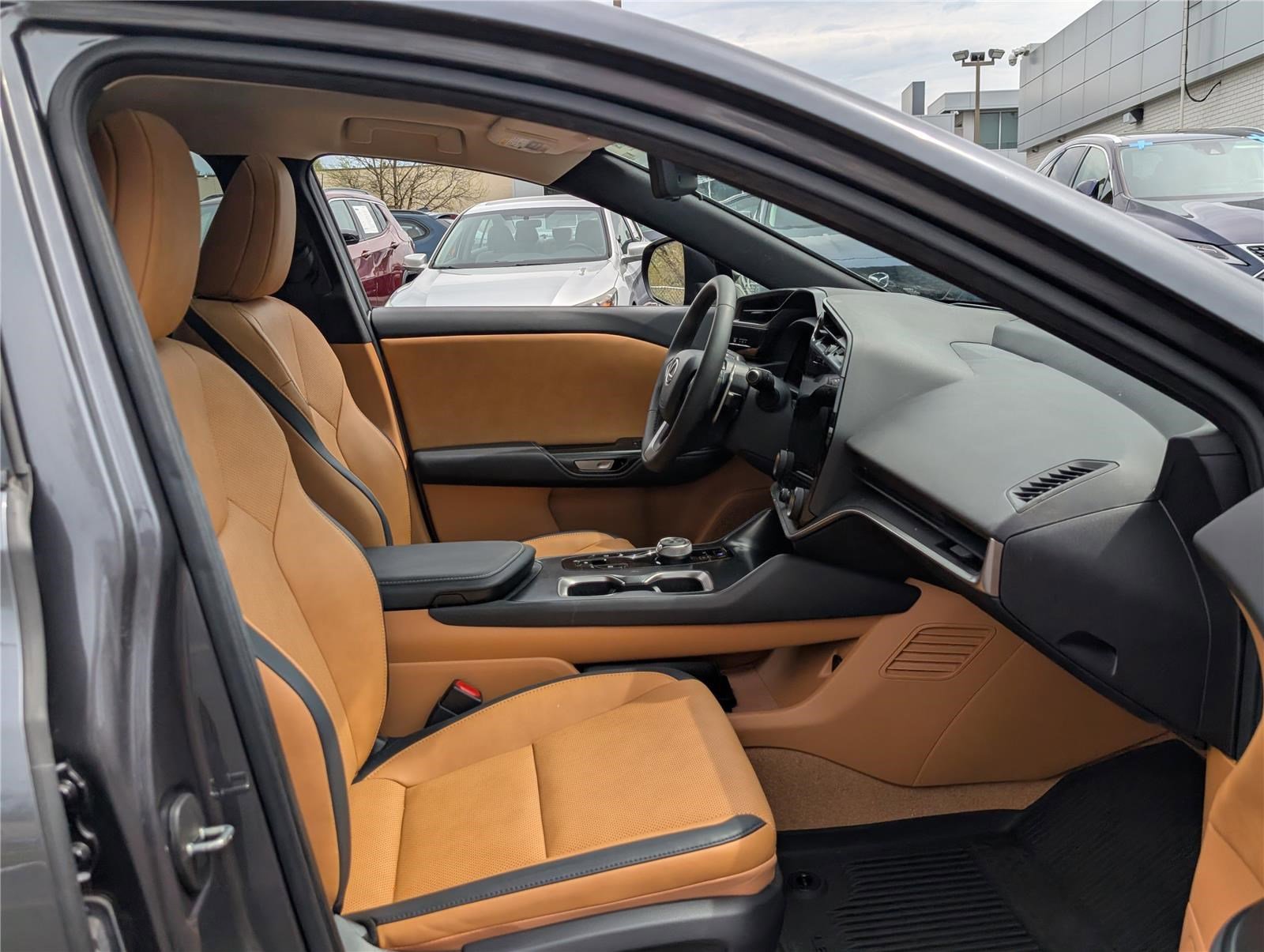 Used 2023 Lexus RZ 450e Premium w/ Technology Package image 11