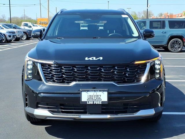 Used 2024 Kia Sorento S image 33