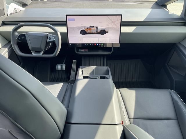 Used 2024 Tesla Cybertruck AWD Crew Cab image 15