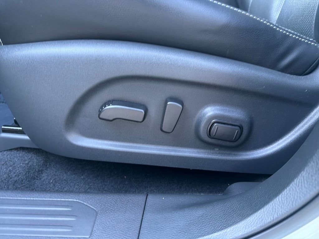 Used 2024 Nissan Murano SL w/ Cargo Package image 16