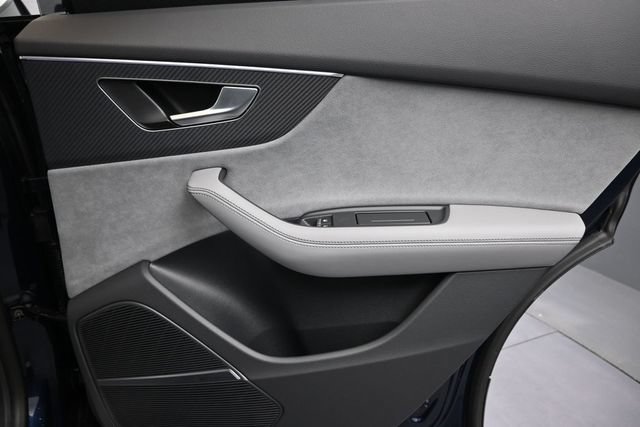 New 2026 Audi SQ8 Premium Plus AWD/4WD image 14