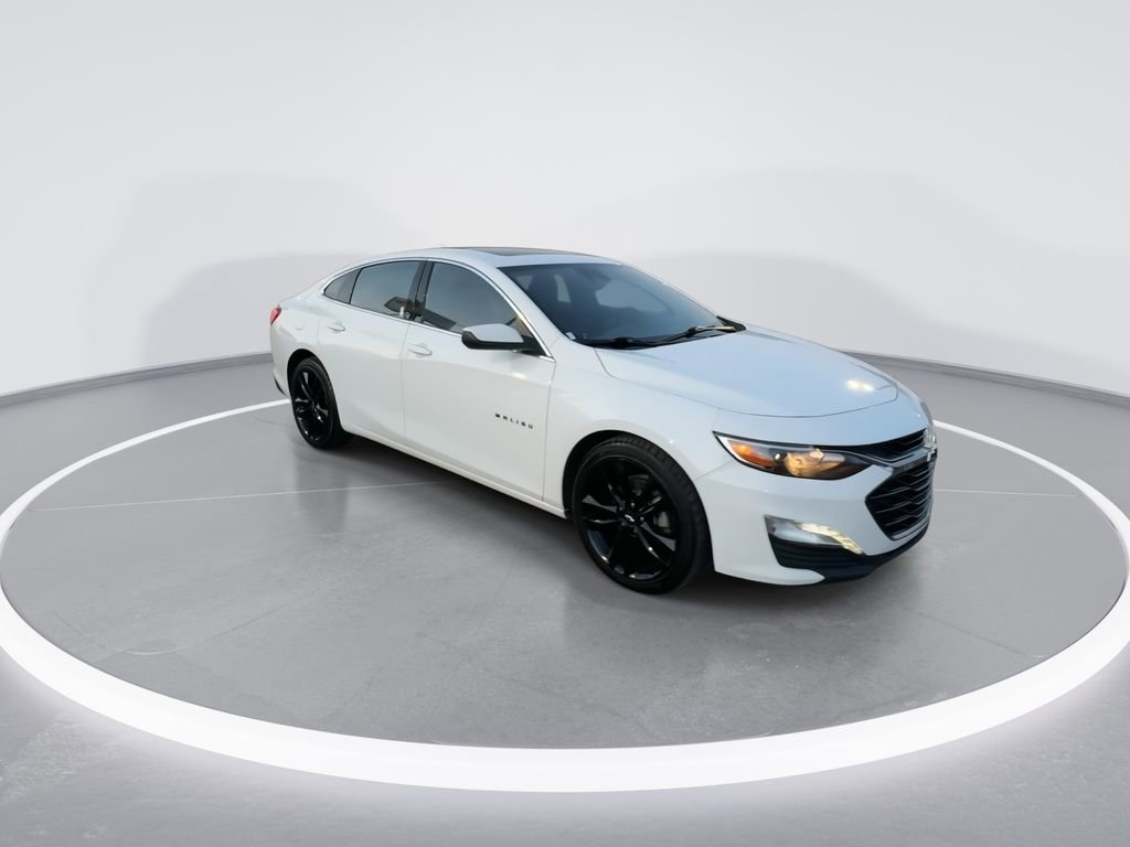 Used 2023 Chevrolet Malibu LT w/ Sport Edition image 2