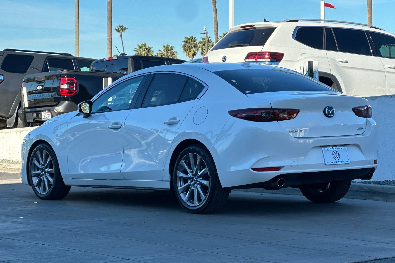 Used 2019 MAZDA MAZDA3 Sedan w/ Premium Package image 6