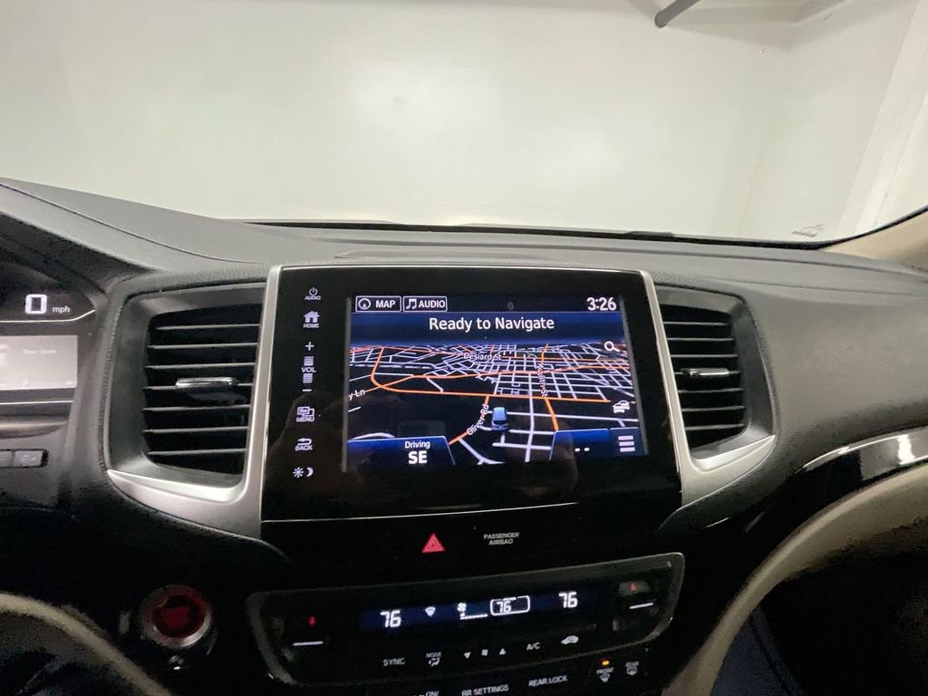 Used 2017 Honda Pilot Touring image 14