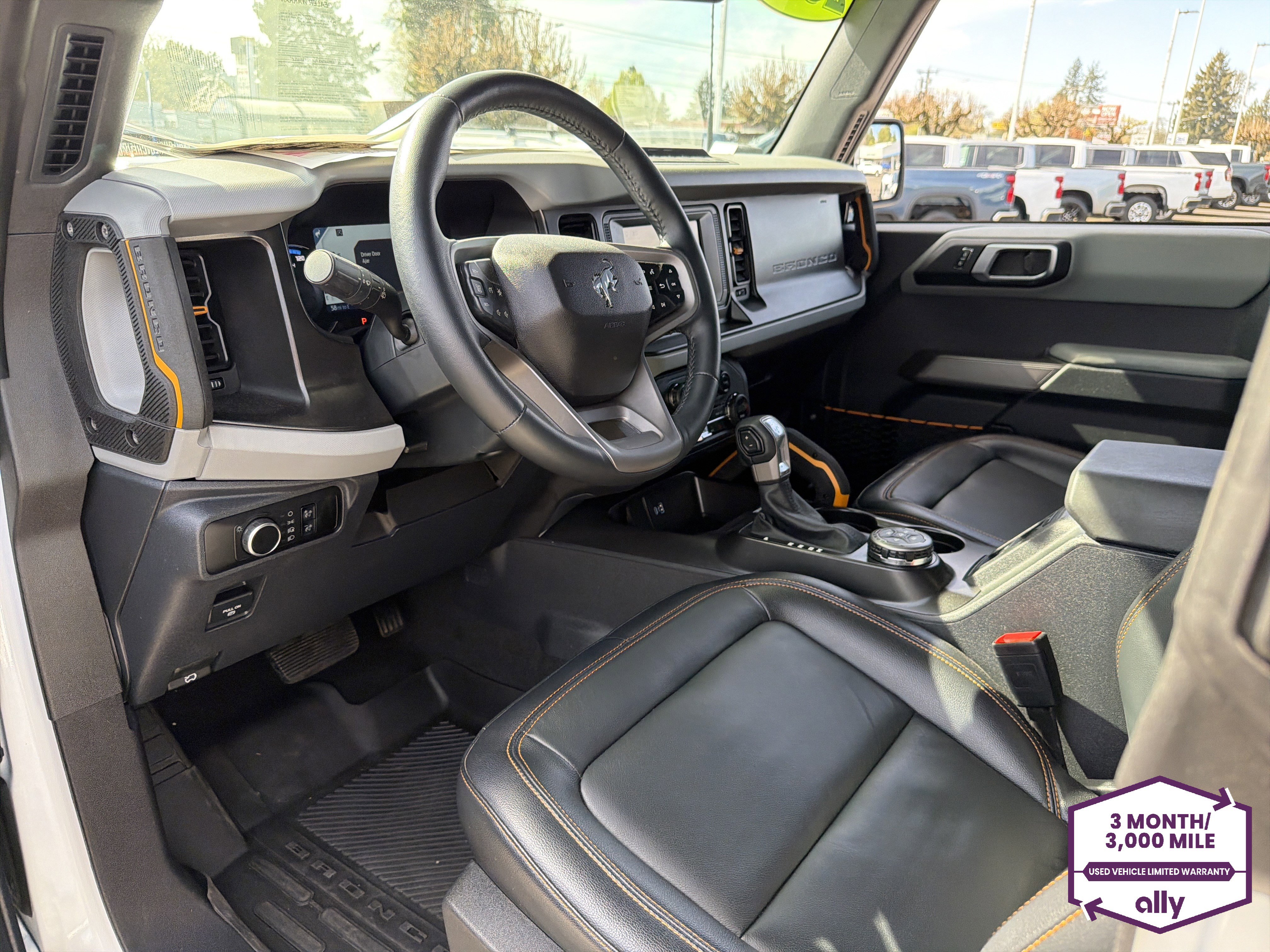 Used 2023 Ford Bronco Badlands w/ Sasquatch Package image 9