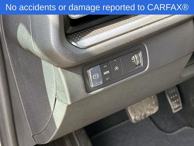 Used 2024 Chevrolet Traverse LT w/ Midnight/Sport Edition image 20