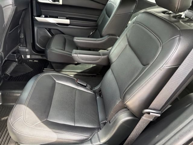 Used 2023 Ford Explorer Limited w/ Equipment Group 301A AWD/4WD image 10