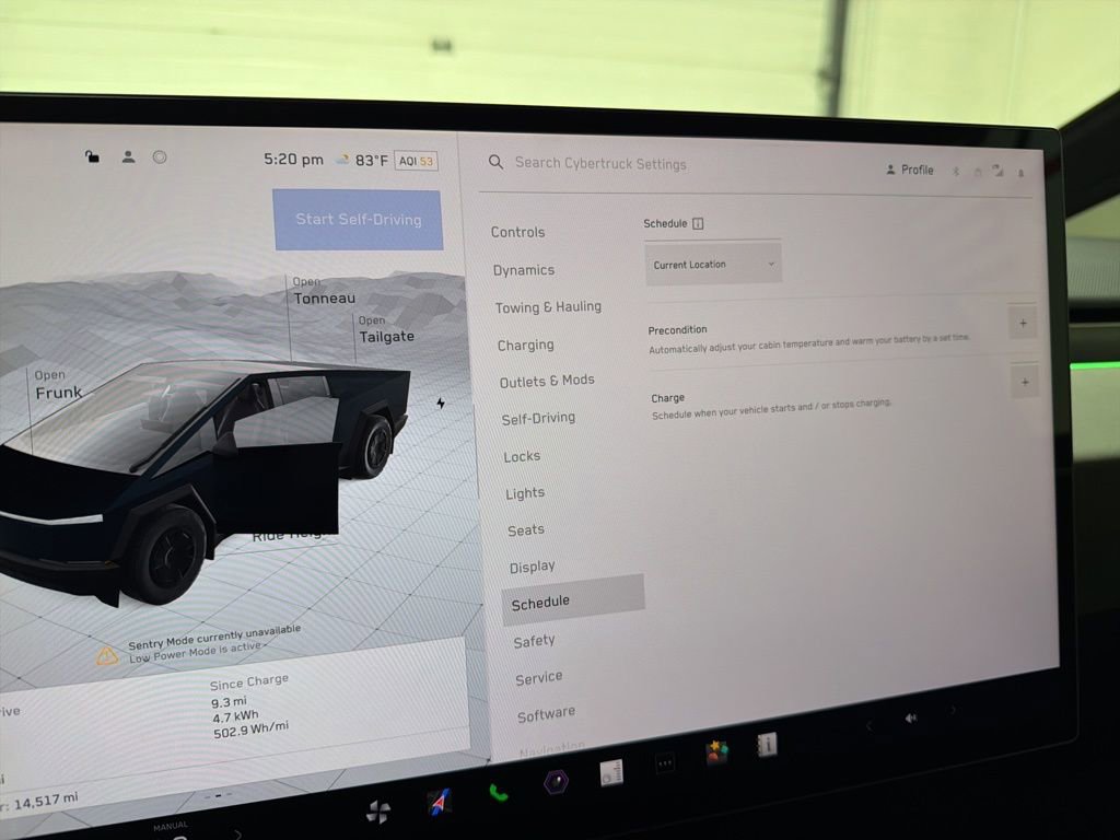 Used 2024 Tesla Cybertruck AWD Crew Cab image 31