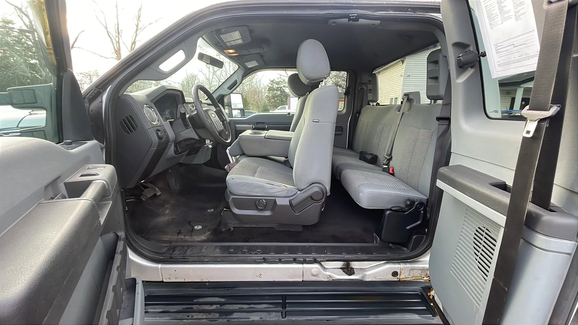 Used 2012 Ford F250 XLT w/ Snow Plow Prep Pkg image 21